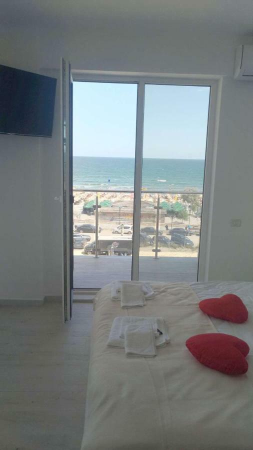 Maravali Beach Apartment Navodari Exterior photo